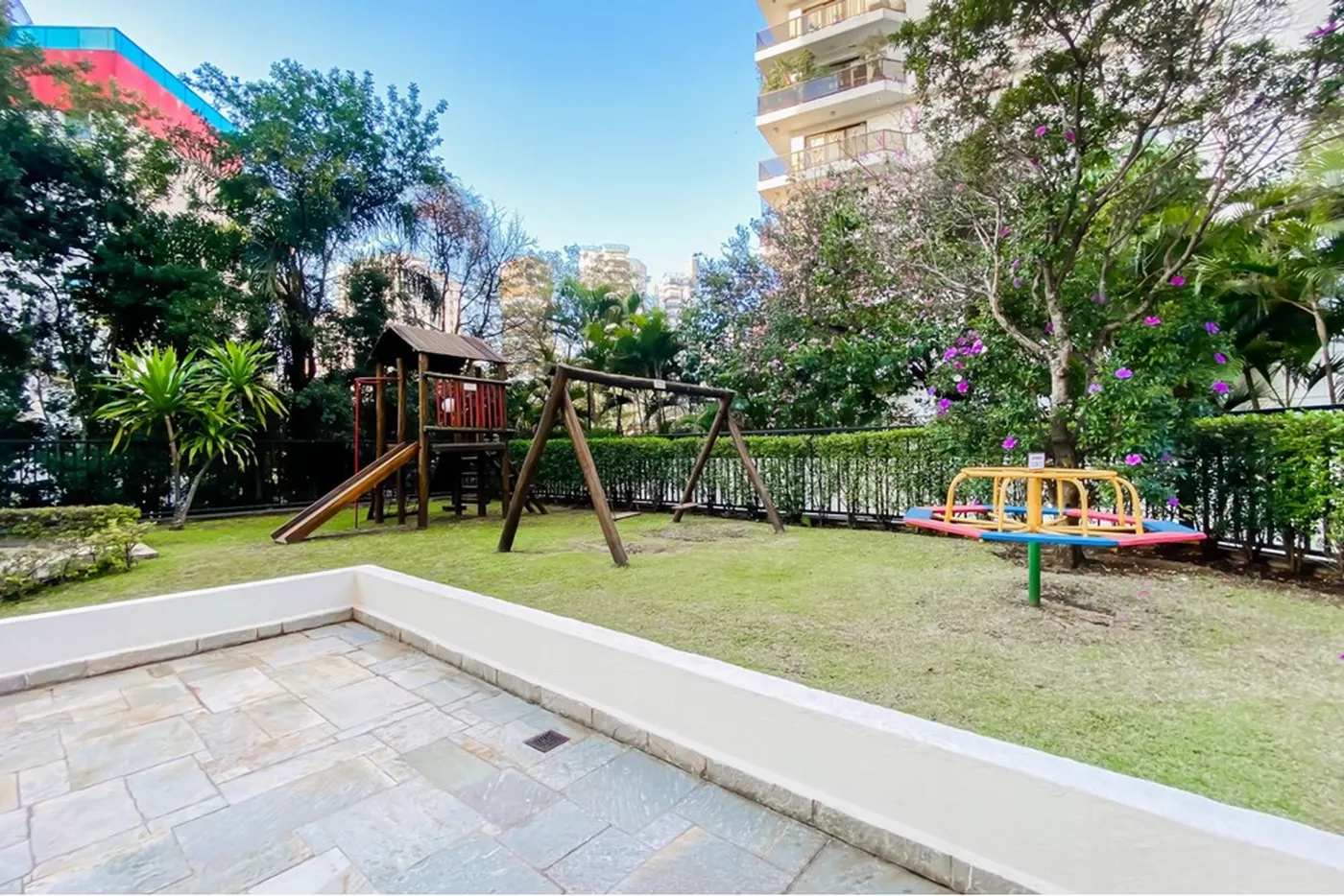 ADSDGC 280 Apto 602291040-10 - REMAX B12 Exclusividades