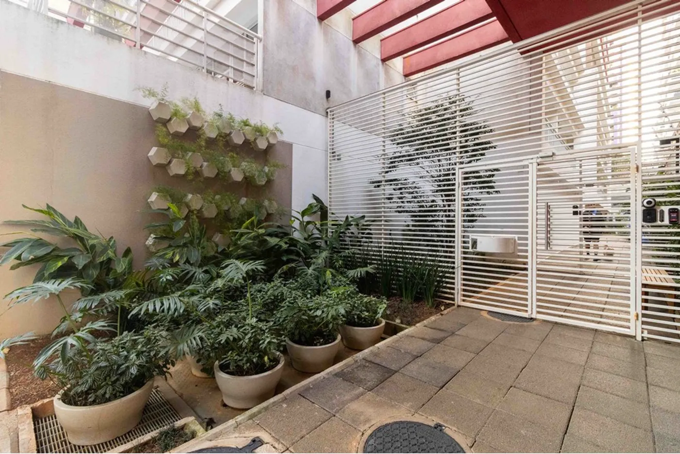 PAG 120 Apto 602191001-29 - Remax United Exclusividades