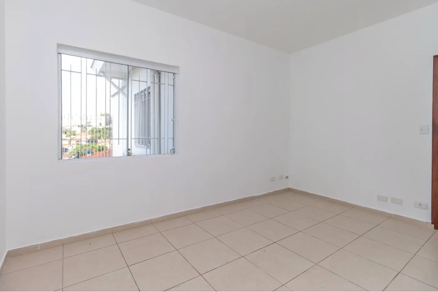 ÁFÁF 1438 Prédio 602291016-159 - REMAX B12 Exclusividades