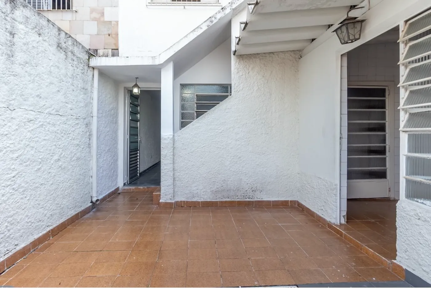 ÁFÁF 1438 Prédio 602291016-159 - REMAX B12 Exclusividades