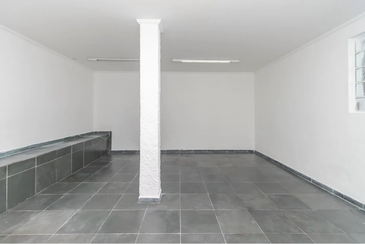 ÁFÁF 1438 Prédio 602291016-159 - REMAX B12 Exclusividades