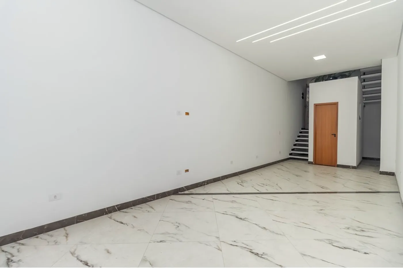 CIB 475 Casa 602031026-3 - REMAX Classique Exclusividades