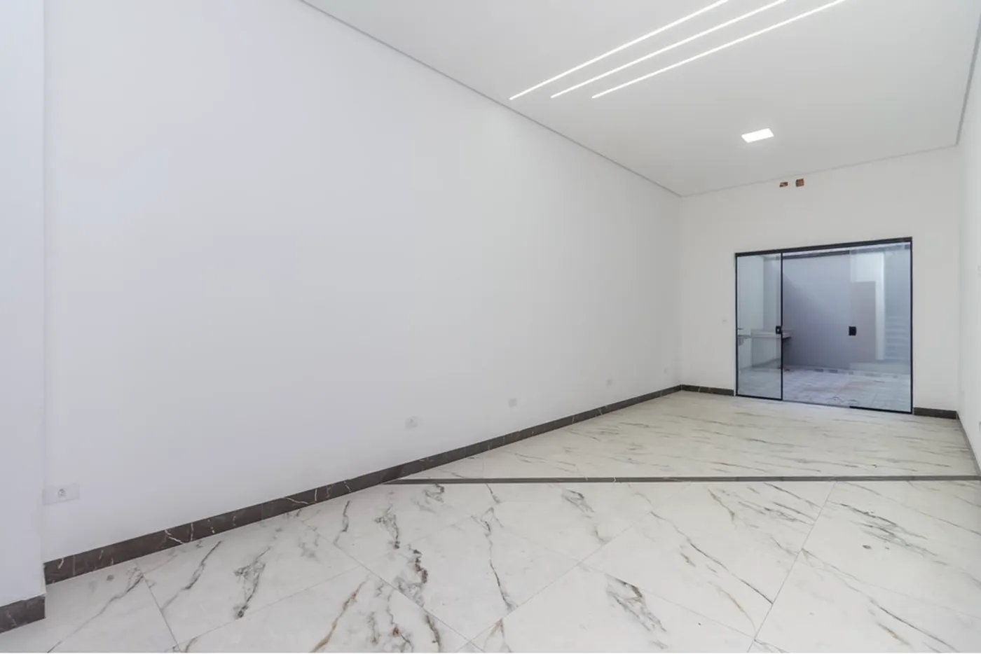 CIB 475 Casa 602031026-3 - REMAX Classique Exclusividades