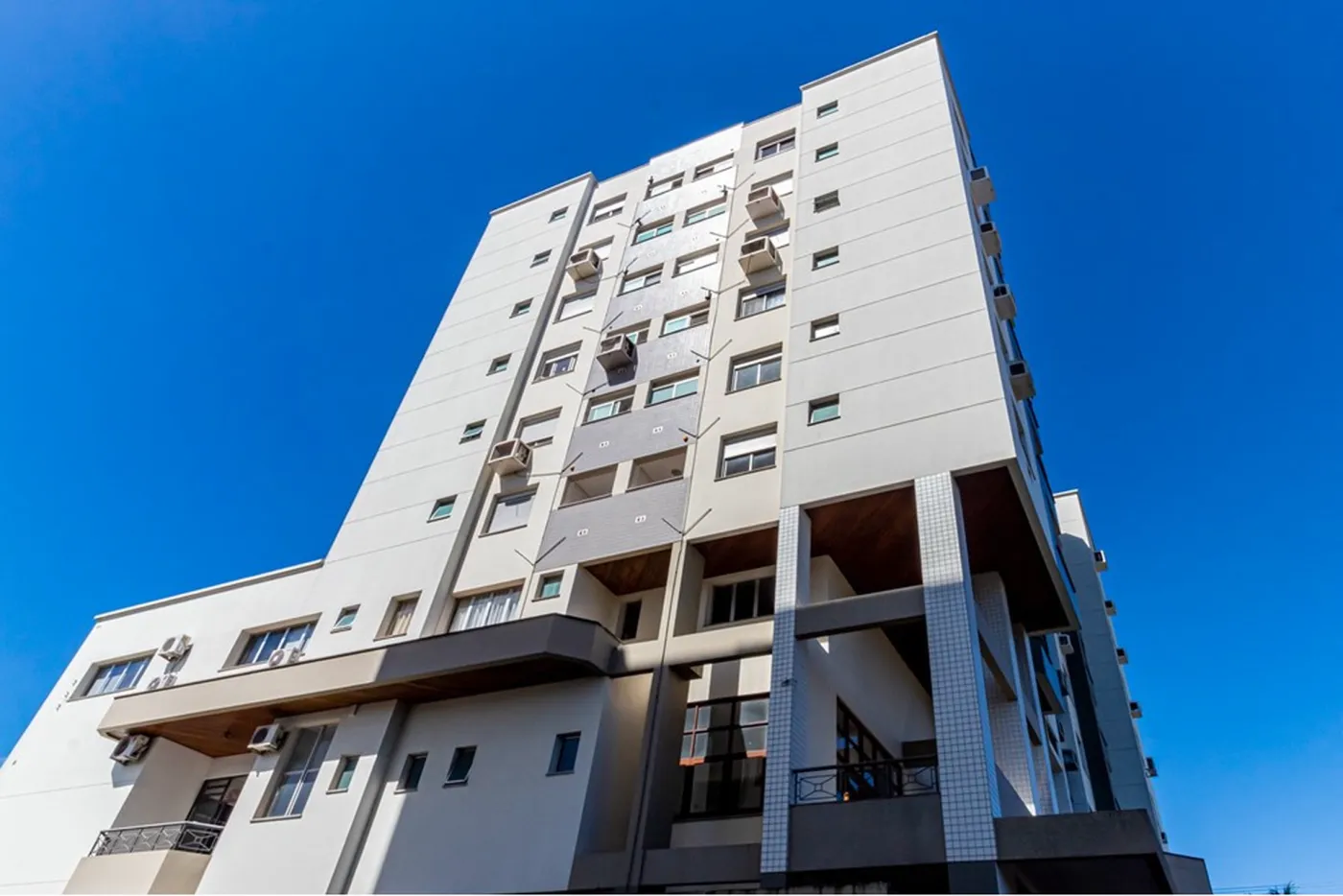 CDC 3156 Apto 610221003-312 - REMAX Donno Exclusividades