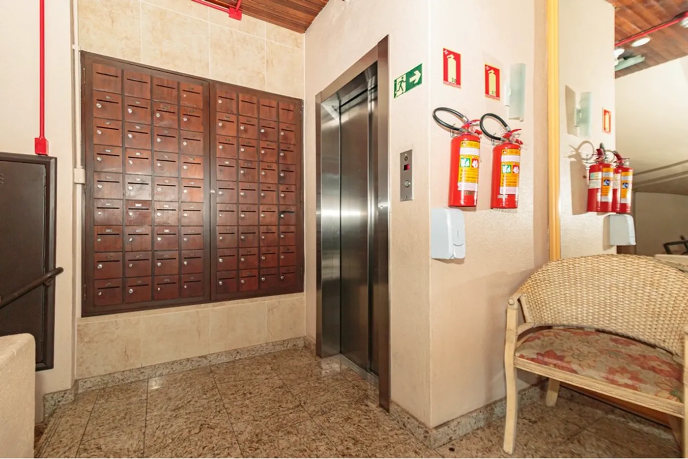 AI 1473 Apto 610221045-31 - REMAX Donno Exclusividades