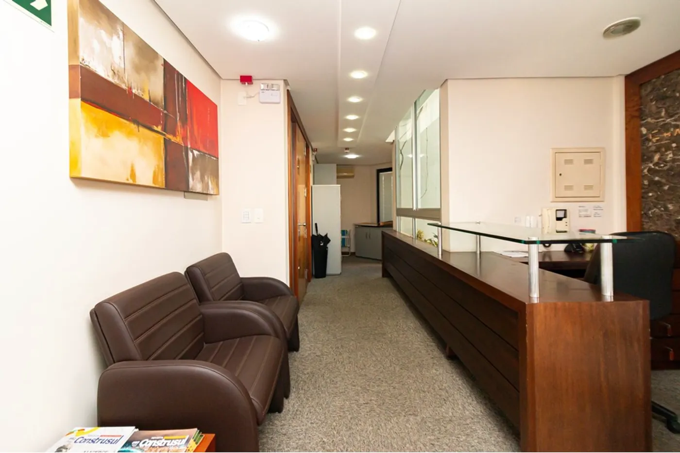 MDB 230 Sala 610221070-6 - REMAX Donno Exclusividades