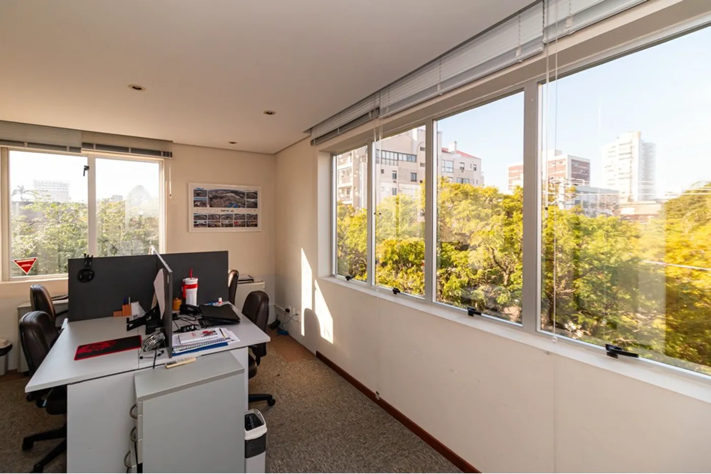 MDB 230 Sala 610221070-6 - REMAX Donno Exclusividades