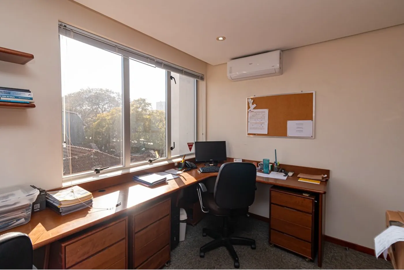 MDB 230 Sala 610221070-6 - REMAX Donno Exclusividades