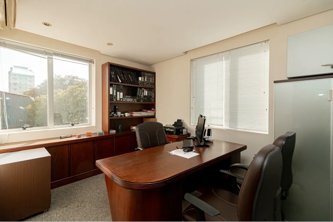 MDB 230 Sala 610221070-6 - REMAX Donno Exclusividades