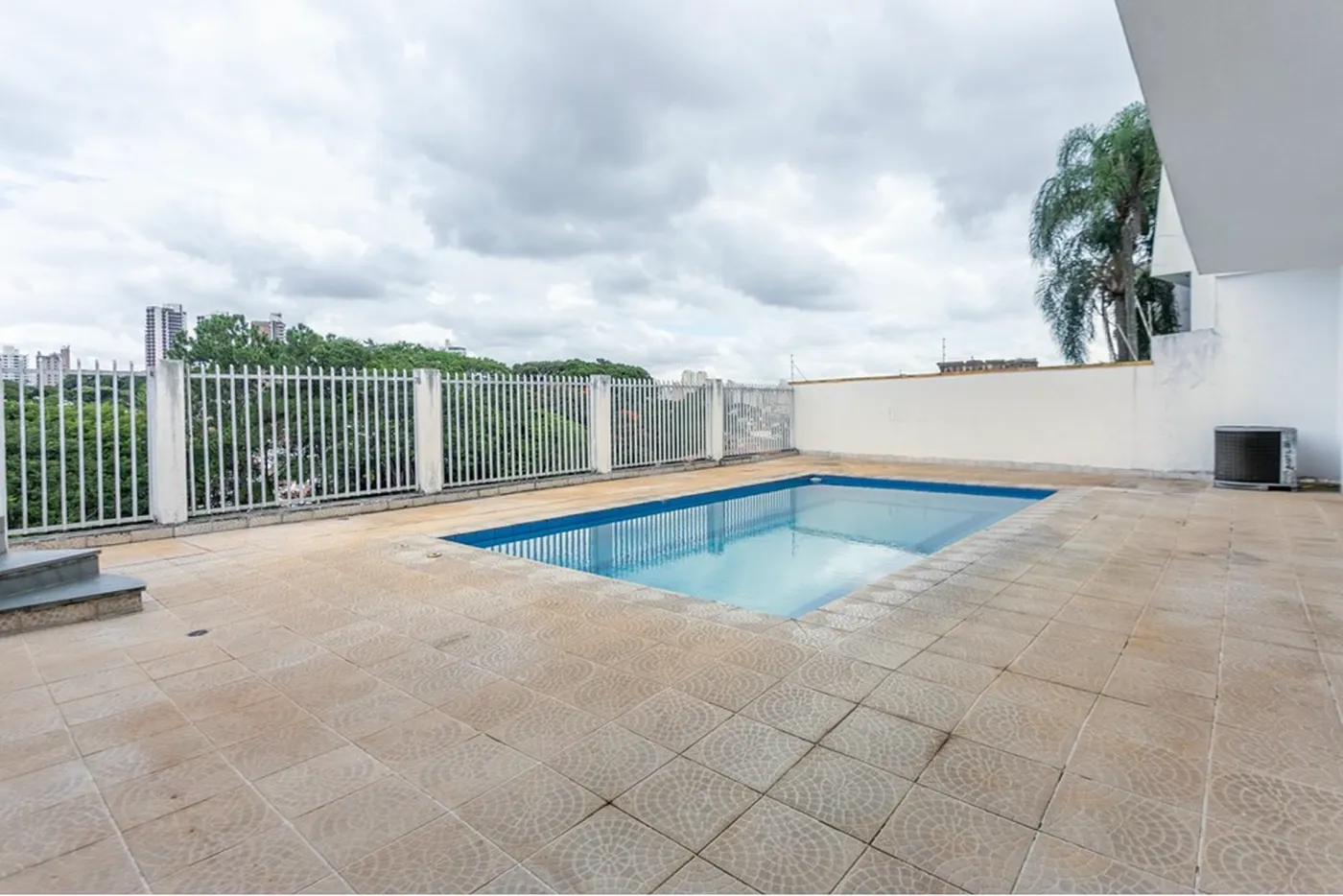 JFSDS 331 601301062-14 - Remax Studio 76 Exclusividades