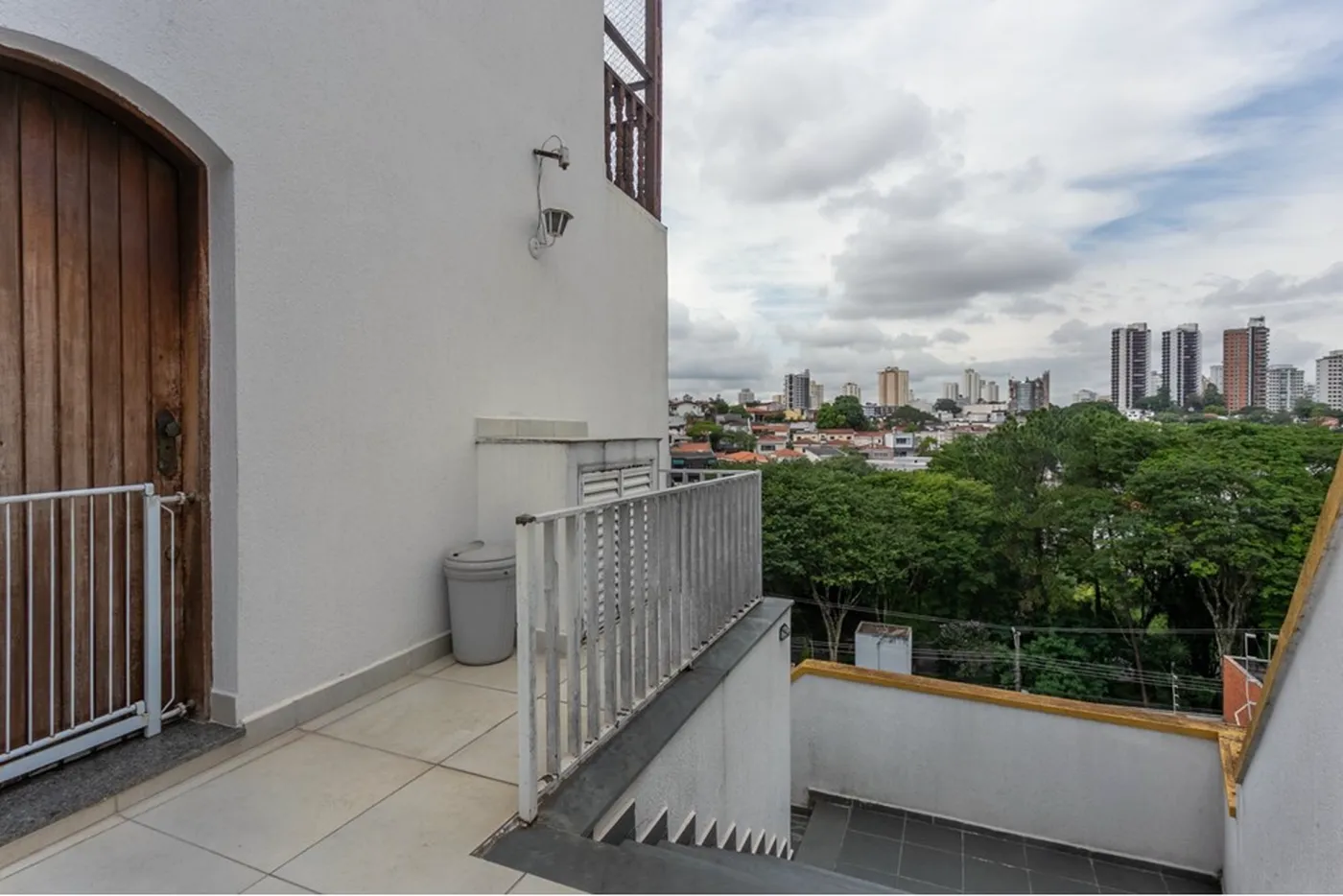 JFSDS 331 601301062-14 - Remax Studio 76 Exclusividades