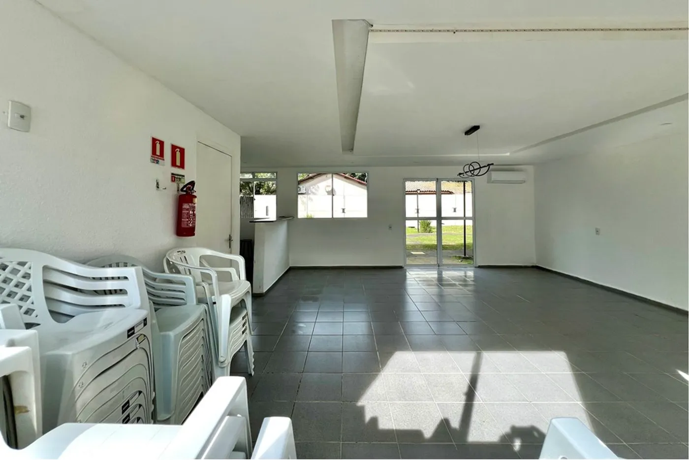 MGRFB 303 Apto 610241030-43 - REMAX 520 Exclusividades