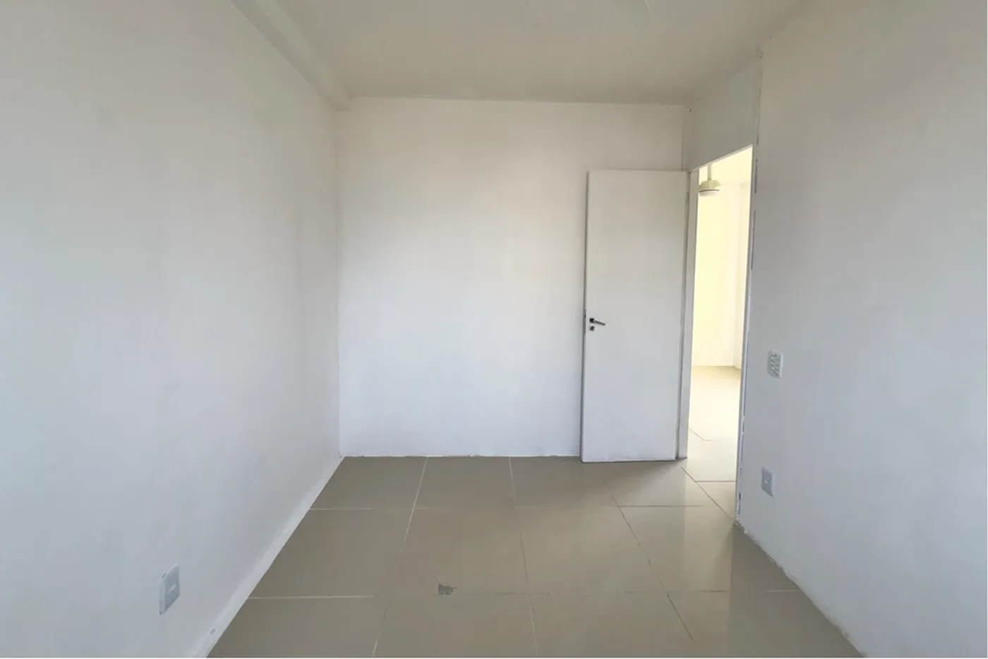 FDJB 1852 Apto 610241030-42 - REMAX 520 Exclusividades