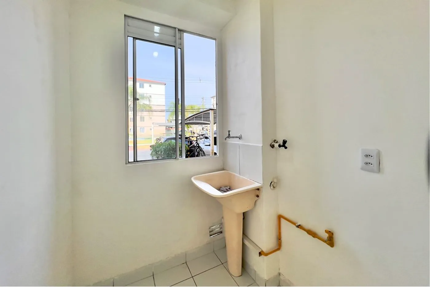 FDJB 1852 Apto 610241030-42 - REMAX 520 Exclusividades