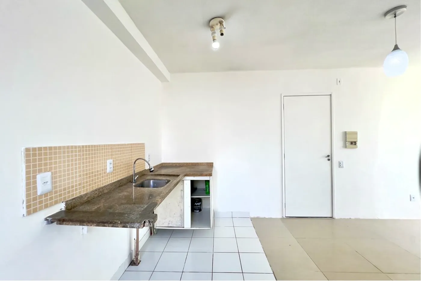 FDJB 1852 Apto 610241030-42 - REMAX 520 Exclusividades