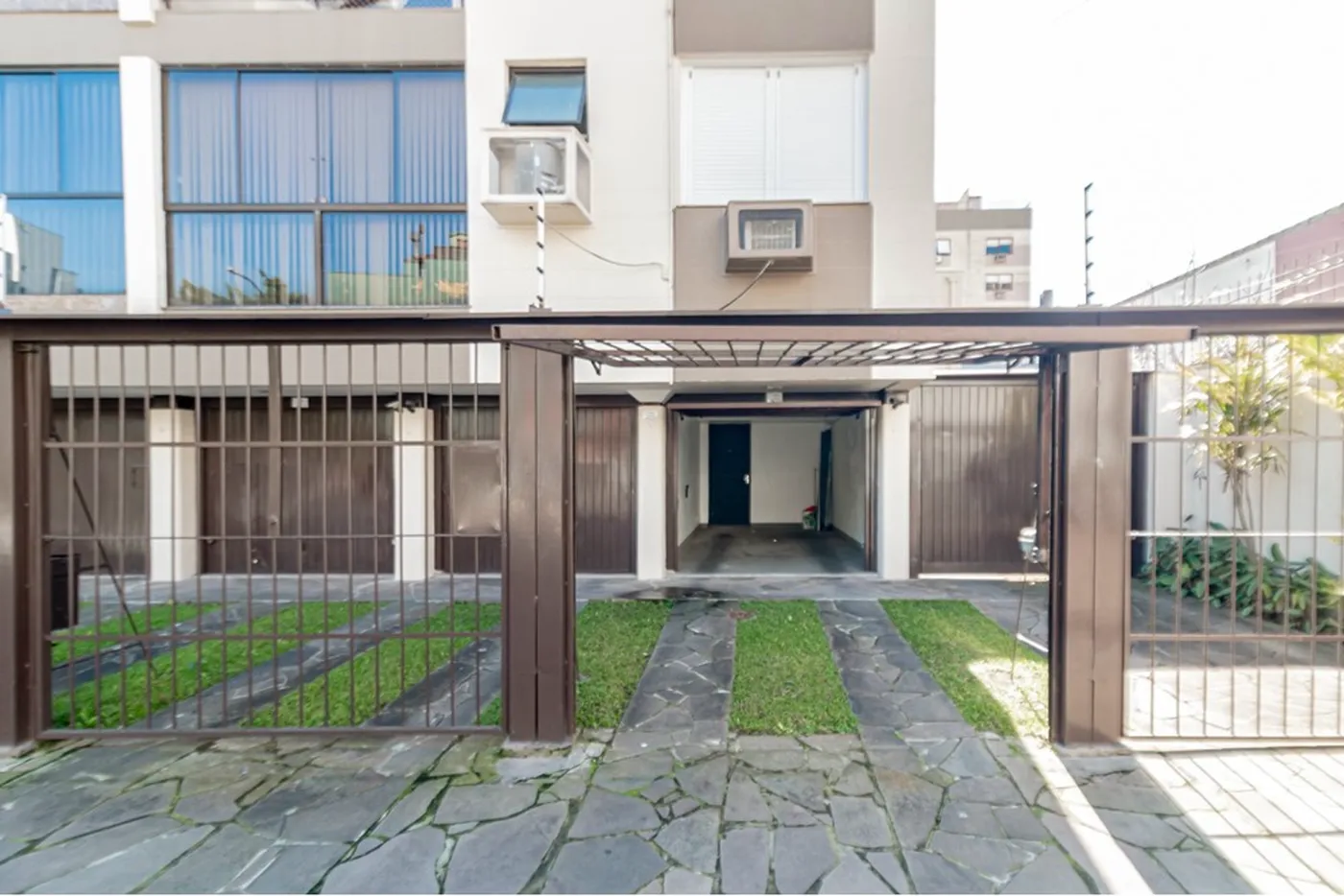 MDMT 1250 Apto 610221042-51 - REMAX Donno Exclusividades