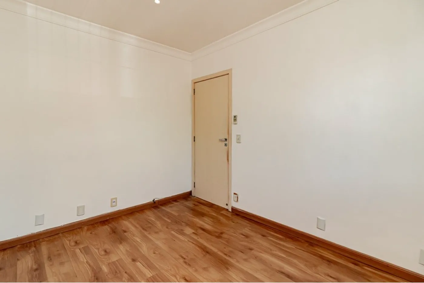 MDMT 1250 Apto 610221042-51 - REMAX Donno Exclusividades