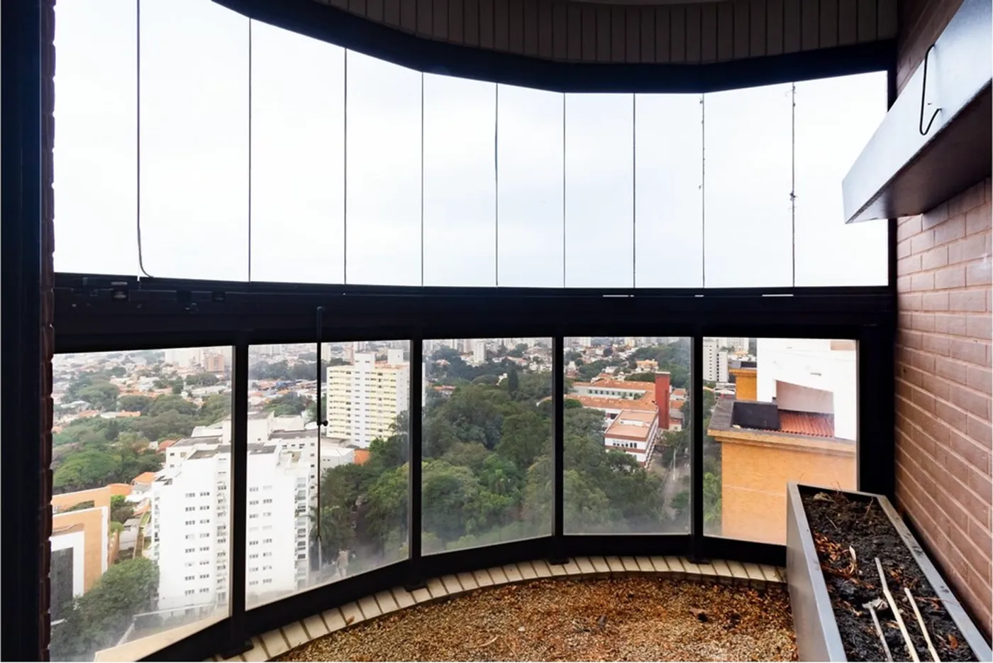 ADLSJ 285 Apto 601261064-216 - REMAX Terra Exclusividades