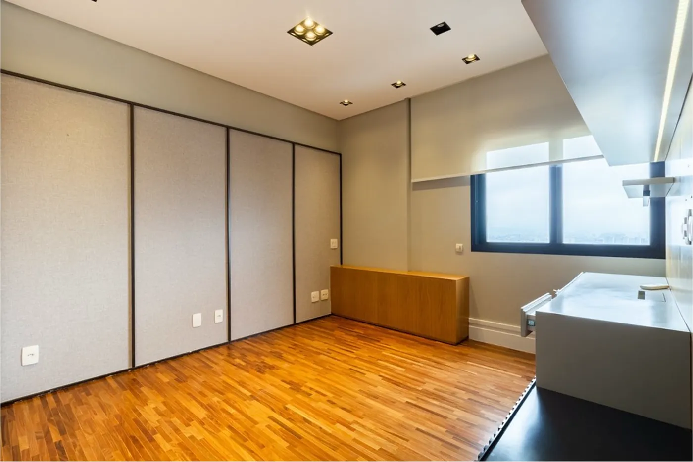 ADLSJ 285 Apto 601261064-216 - REMAX Terra Exclusividades