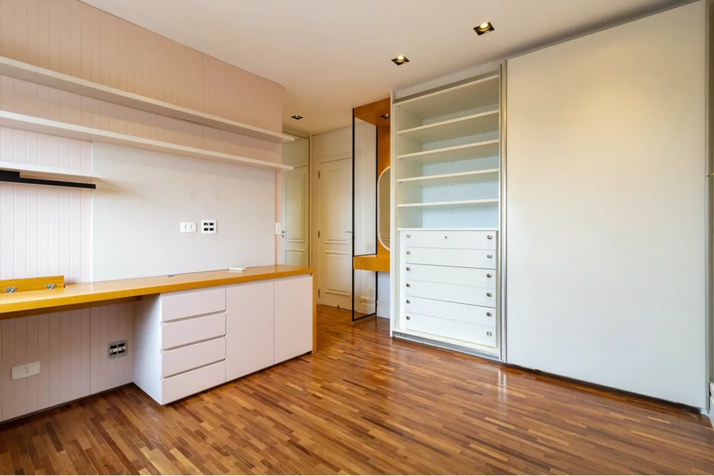 ADLSJ 285 Apto 601261064-216 - REMAX Terra Exclusividades