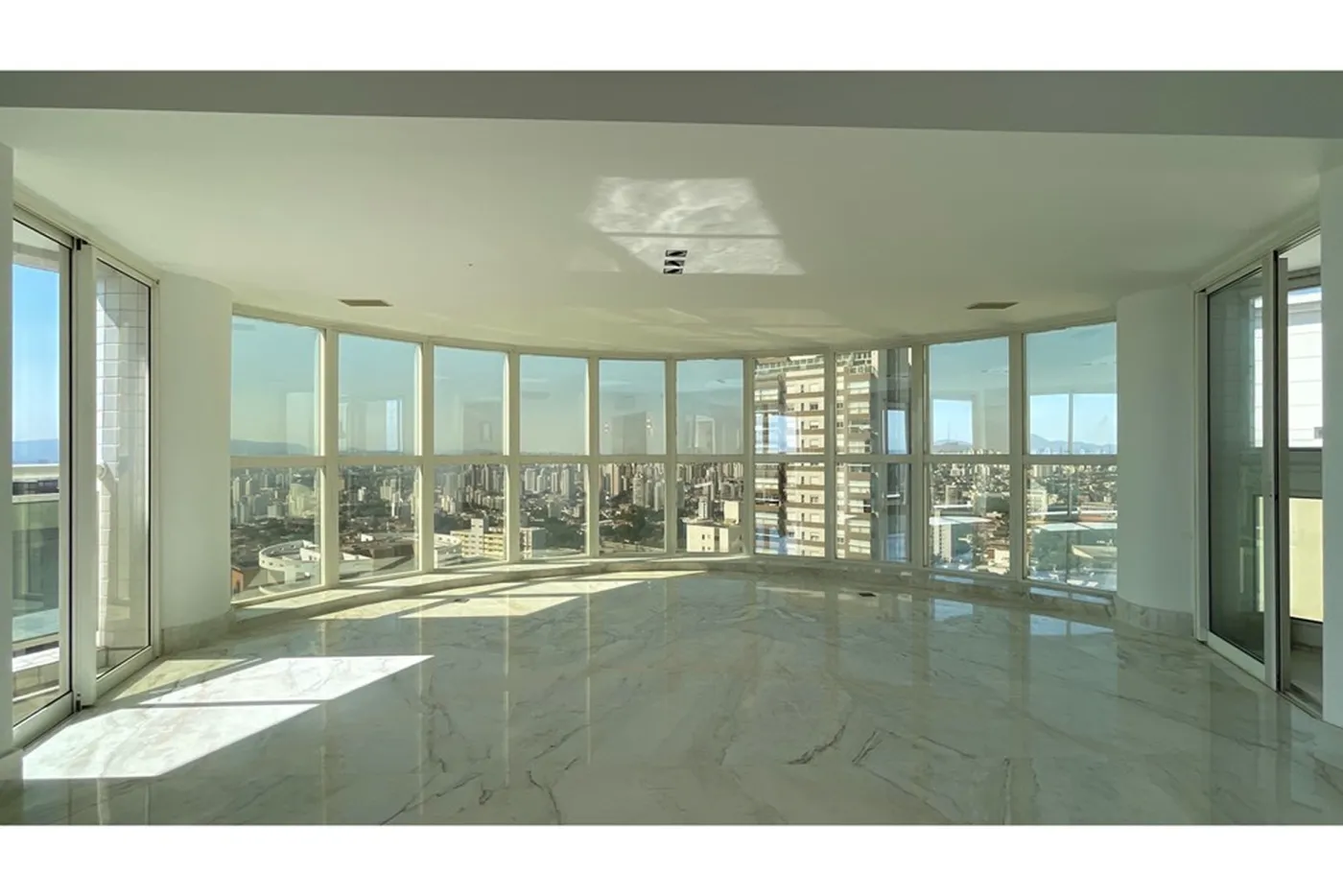 ADLJA 301 Apto 601261064-219 - REMAX Terra Exclusividades