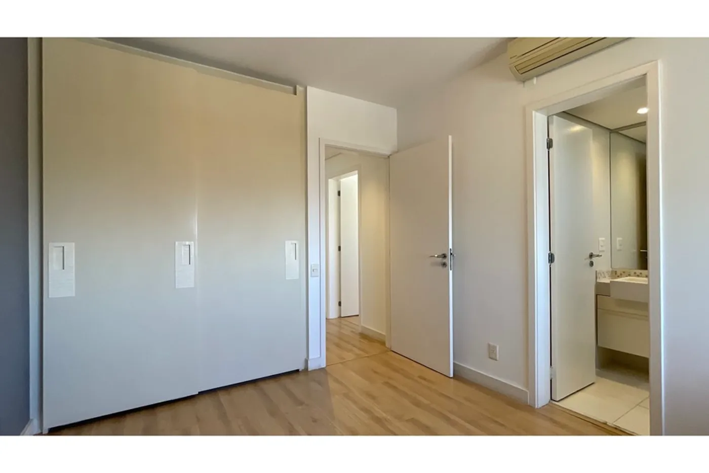 ADLJA 301 Apto 601261064-219 - REMAX Terra Exclusividades