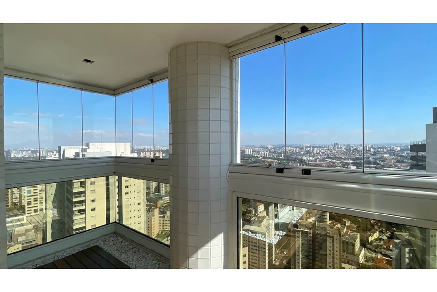 ADLJA 301 Apto 601261064-219 - REMAX Terra Exclusividades