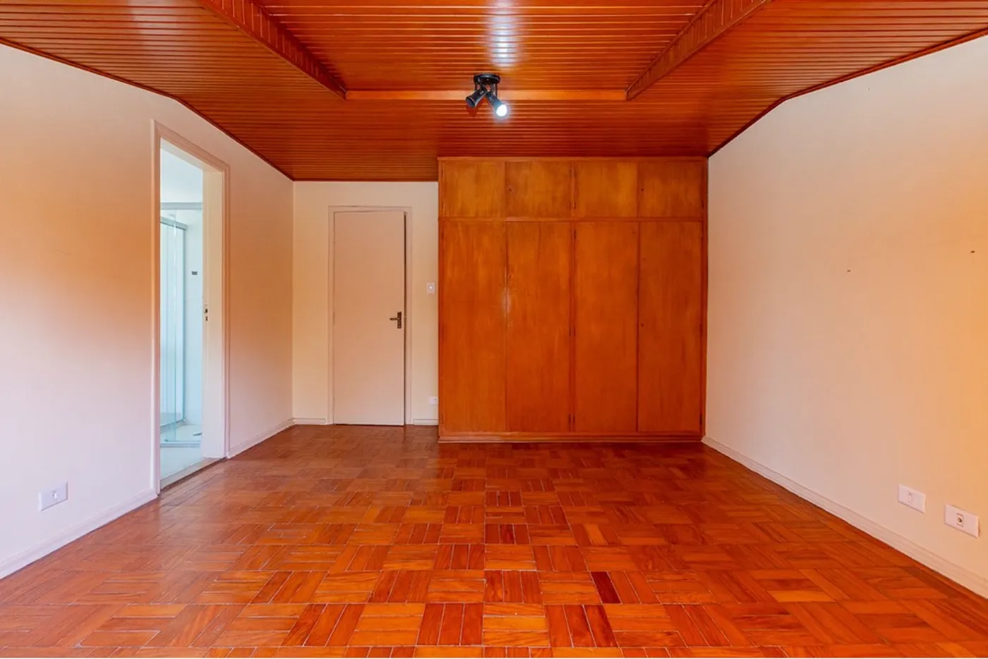 JPAFK 200 Casa 601131064-55 - REMAX Ares Exclusividades