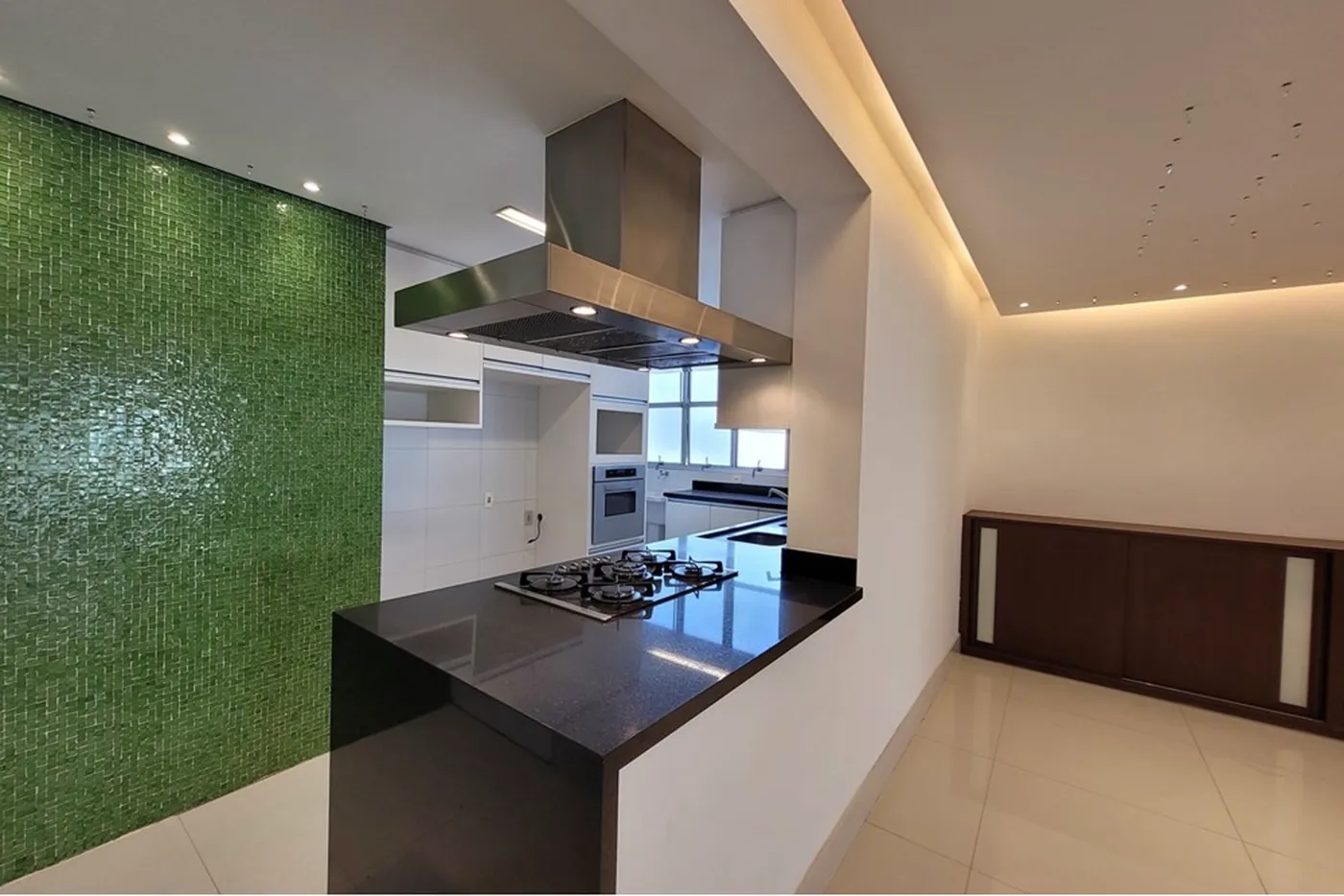 MJ 493 Apto 601971076-44 - REMAX Empire Exclusividades