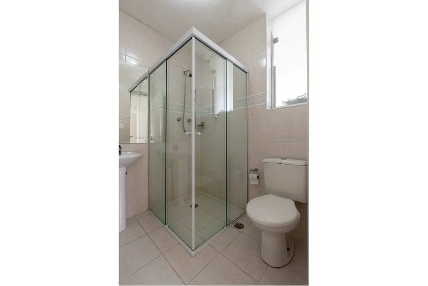 IDC 133 Apto 601971051-51 - REMAX Empire Exclusividades