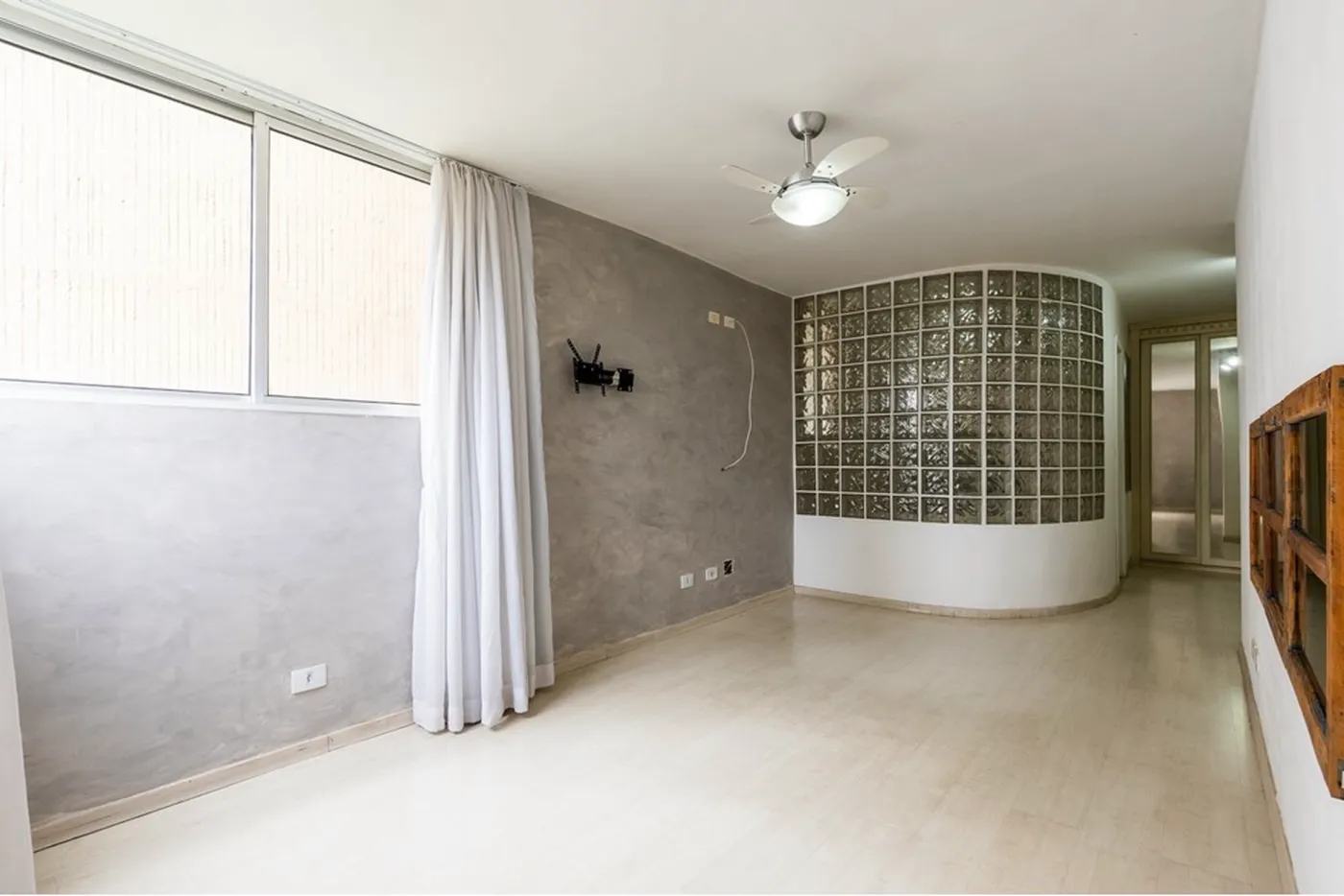 IDC 133 Apto 601971051-51 - REMAX Empire Exclusividades