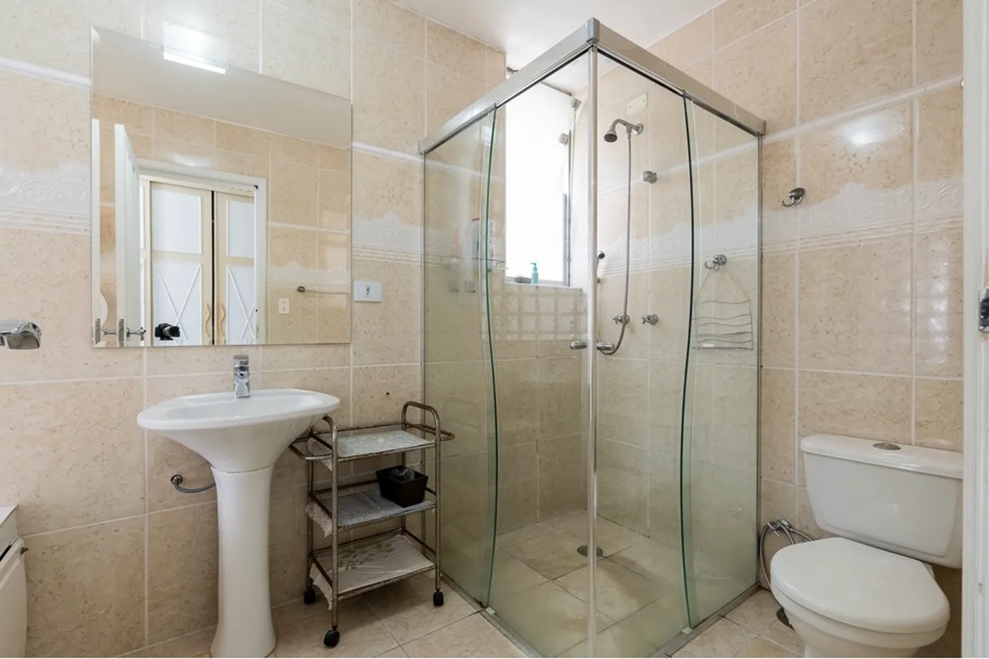 IDC 133 Apto 601971051-51 - REMAX Empire Exclusividades
