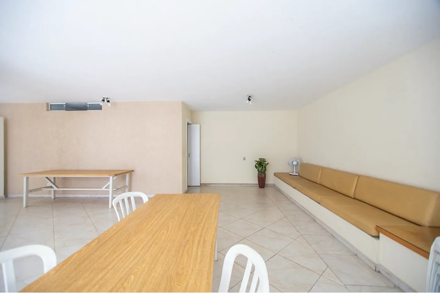 HDVF 375 Apto 601081042-65 - REMAX Lepex Exclusividades HDVF 375 Apto 601081042-65 - REMAX Lepex Exclusividades