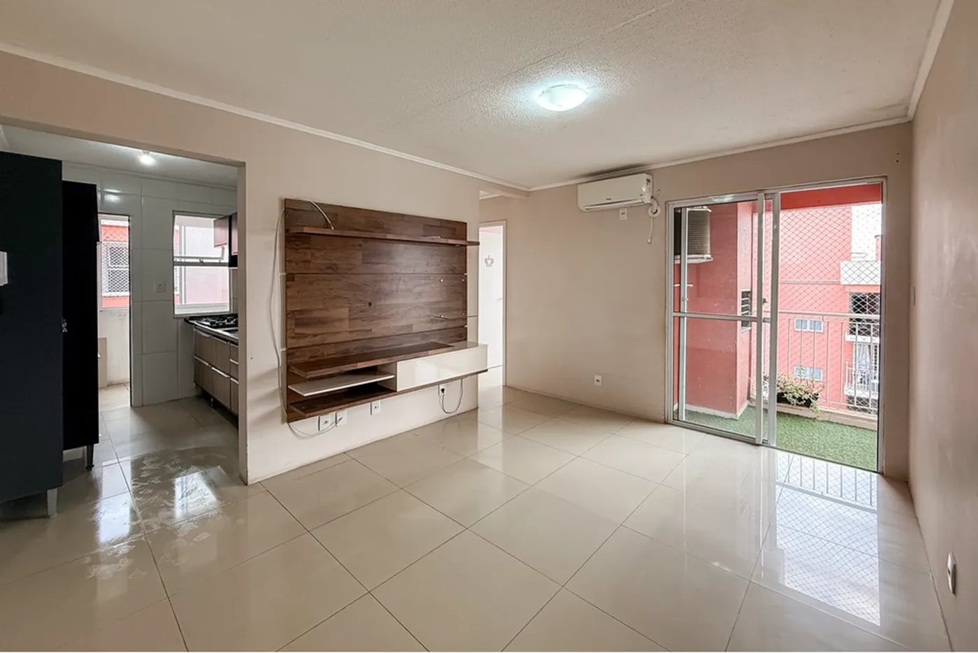 PAC 240 Apto 612651059-7 - REMAX Pillares Exclusividades
