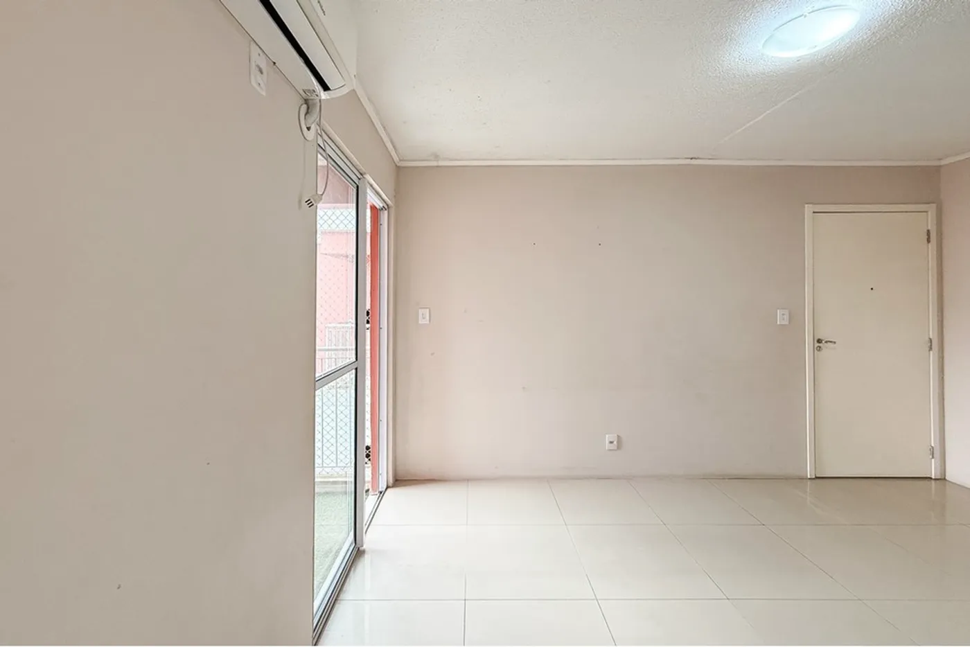 PAC 240 Apto 612651059-7 - REMAX Pillares Exclusividades