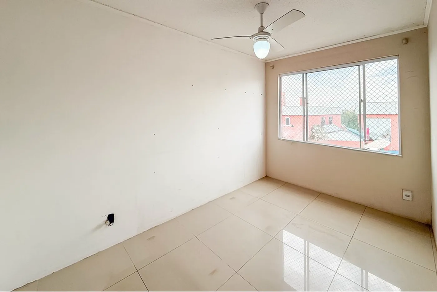 PAC 240 Apto 612651059-7 - REMAX Pillares Exclusividades