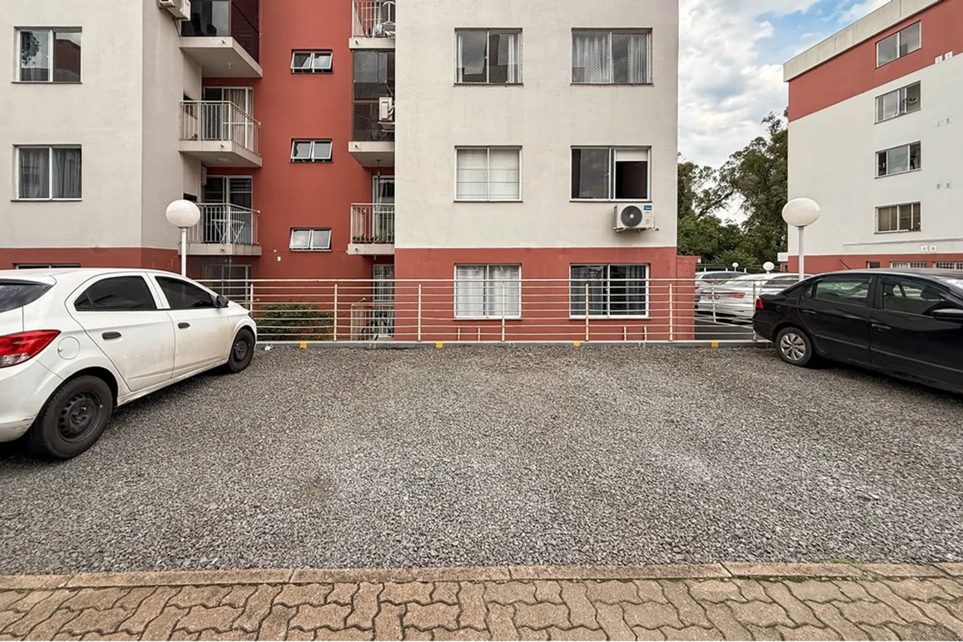 PAC 240 Apto 612651059-7 - REMAX Pillares Exclusividades
