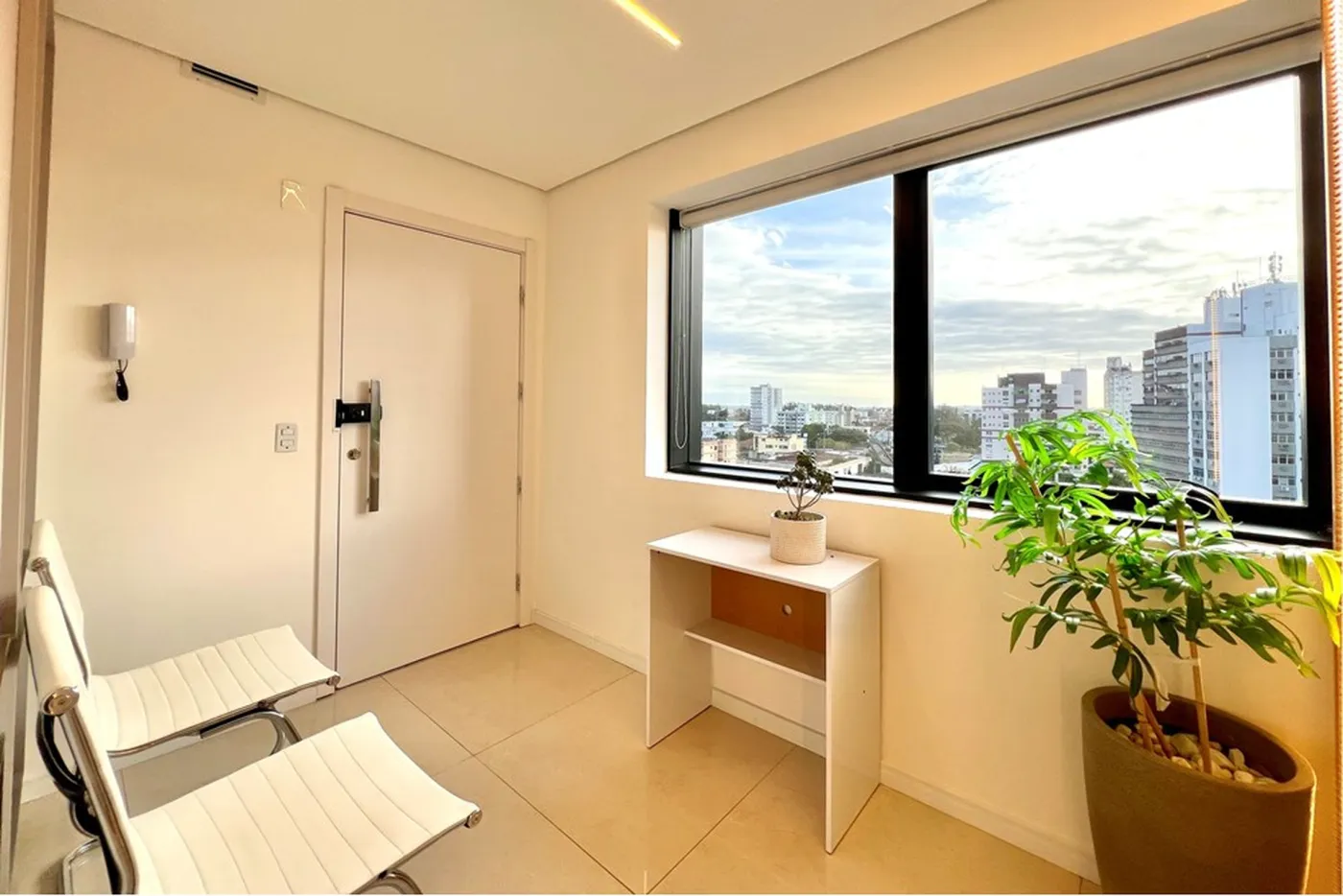 MRGS 885 Sala 610241040-27 - REMAX 520 Exclusividades