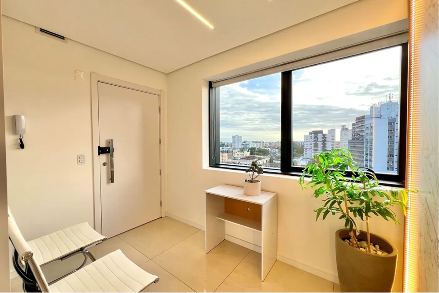 MRGS 885 Sala 610241040-27 - REMAX 520 Exclusividades