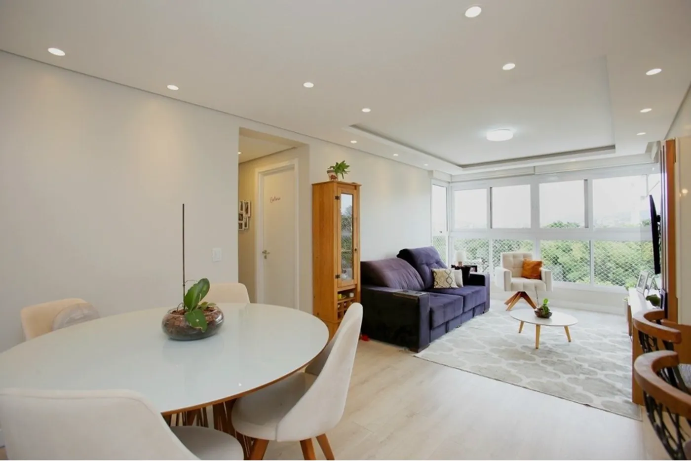 CCA 160 Apto 612481004-82 - REMAX Andar de Cima Exclusividades