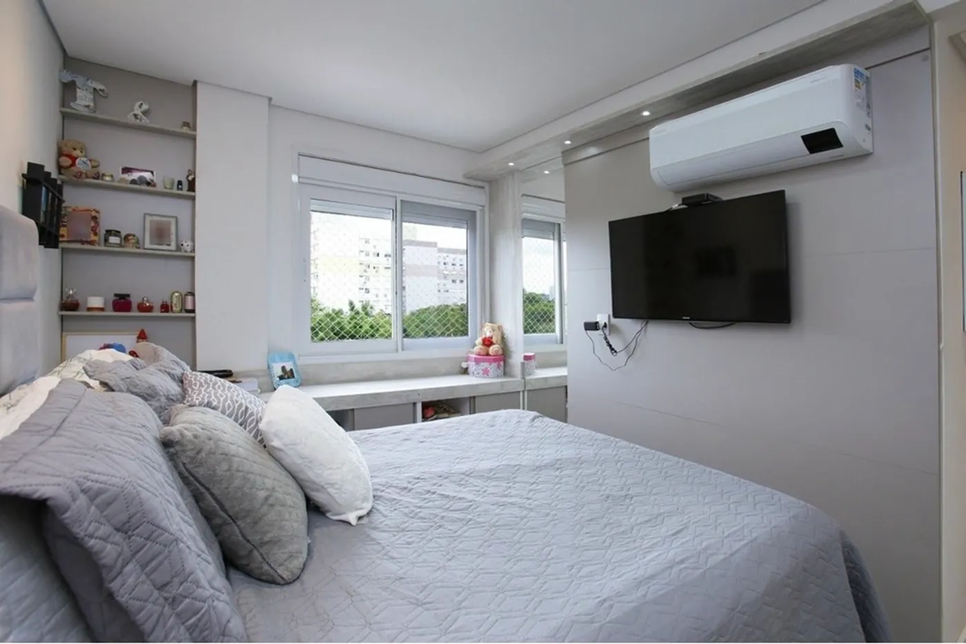 CCA 160 Apto 612481004-82 - REMAX Andar de Cima Exclusividades