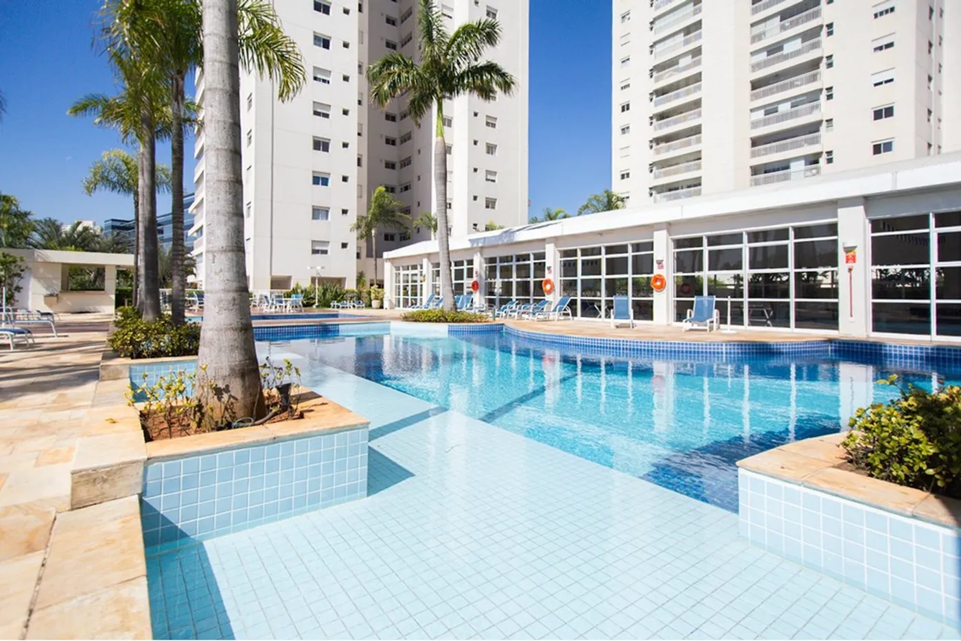 PT 1060 Apto 601081042-66 - REMAX Lepex Exclusividades
