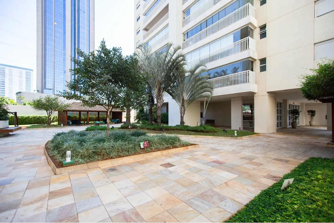 PT 1060 Apto 601081042-66 - REMAX Lepex Exclusividades