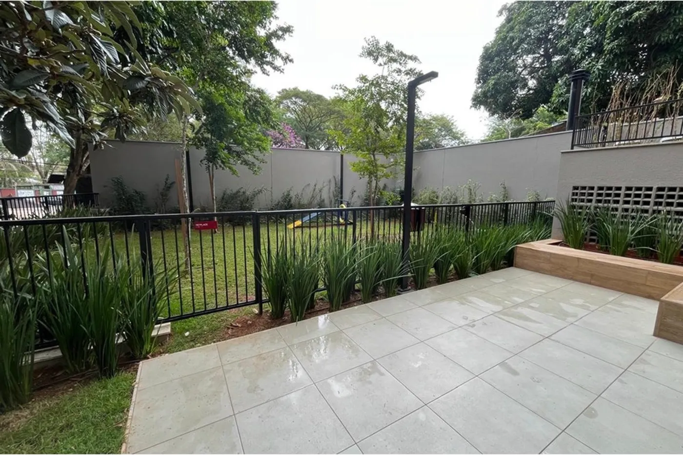 BEB 148 Apto 601081090-13 - REMAX Lepex Exclusividades