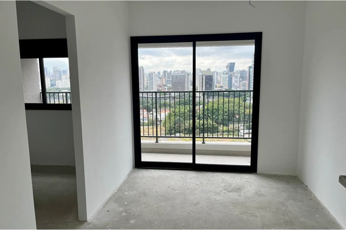 BEB 148 Apto 601081090-13 - REMAX Lepex Exclusividades