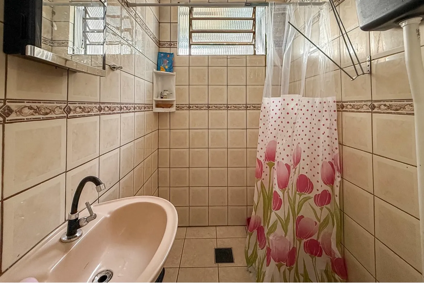 CDP 1290 Casa 612651063-6 - REMAX Pillares Exclusividades