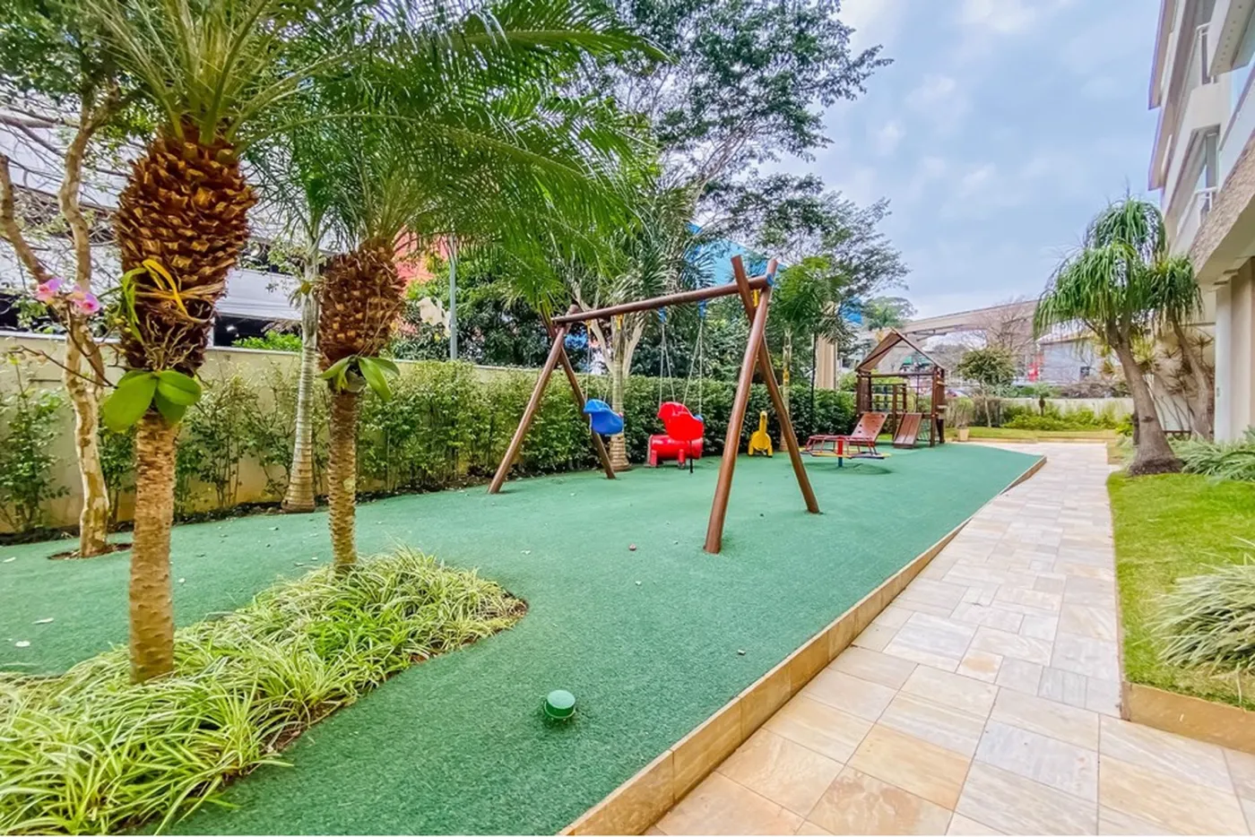 CBEB 520 Apto 601371096-4 - REMAX Boutique Exclusividades