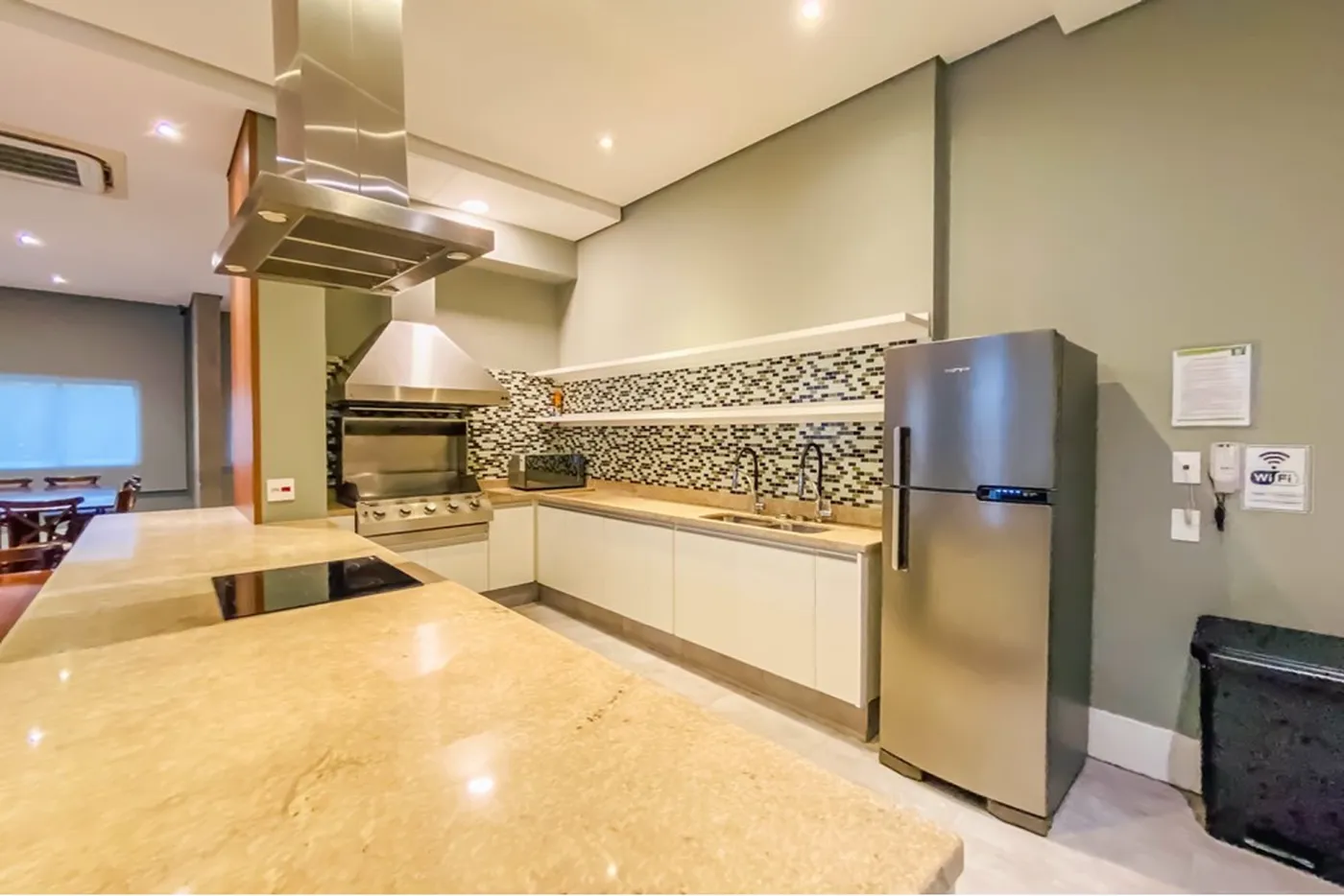 CBEB 520 Apto 601371096-4 - REMAX Boutique Exclusividades