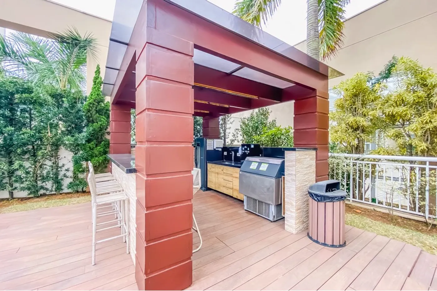 CBEB 520 Apto 601371096-4 - REMAX Boutique Exclusividades