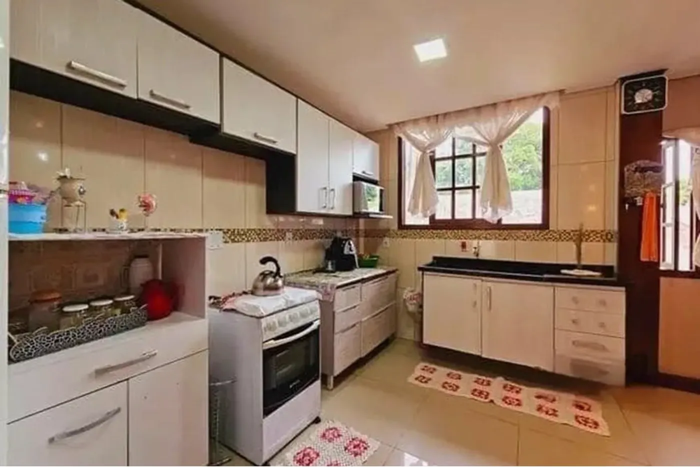 APEL 165 Casa 612531061-15 - Remax MC3 Exclusividades
